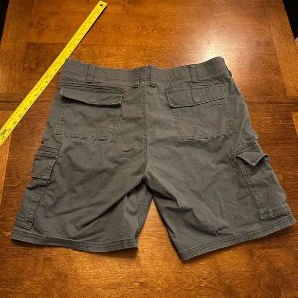 Sonoma Men's Blue Cargo Shorts 40” - Picture 4 of 7